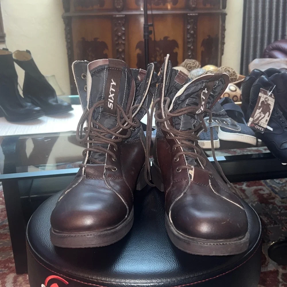 Men's Dark Brown Leather Lace-Up Boots for hiking 🥾, mountains , snow, size 10.5